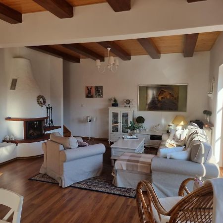 Naszjestwasz Villa Gorki Male  Kültér fotó